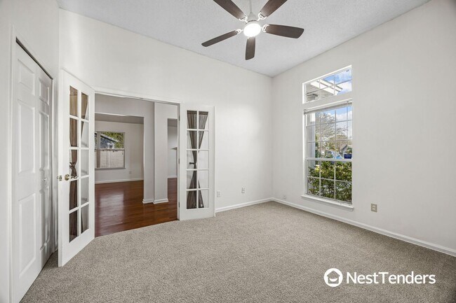 Building Photo - Great Location Near St. Johns Town Center!