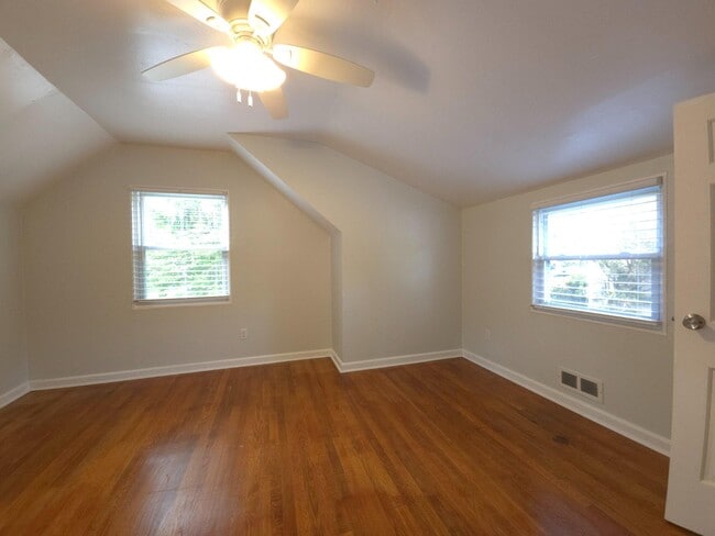 Building Photo - 2209 Quinton Rd