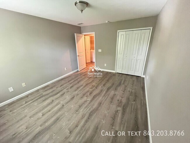 Building Photo - 146 Hickory Ridge Way