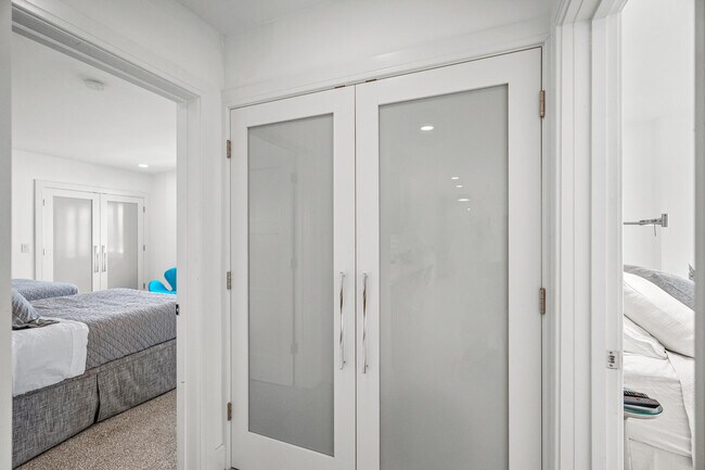 Building Photo - 120 N Ocean Blvd