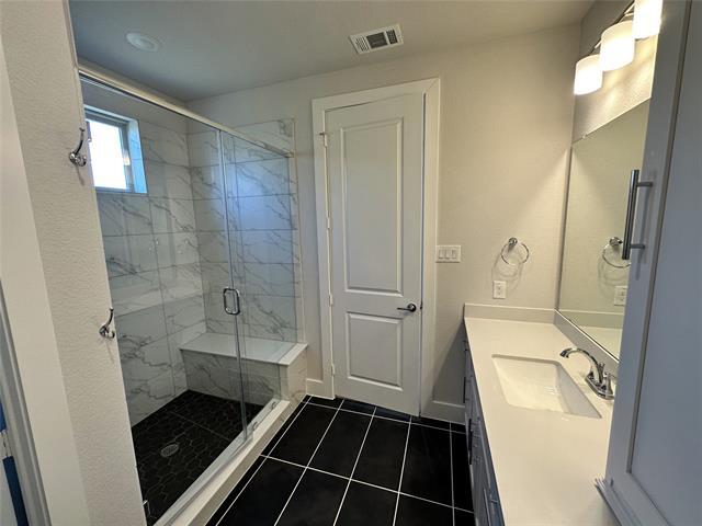 Building Photo - 8105 Radnor Rd