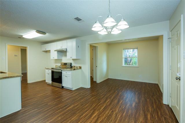 Building Photo - 501 Dogwood Dr
