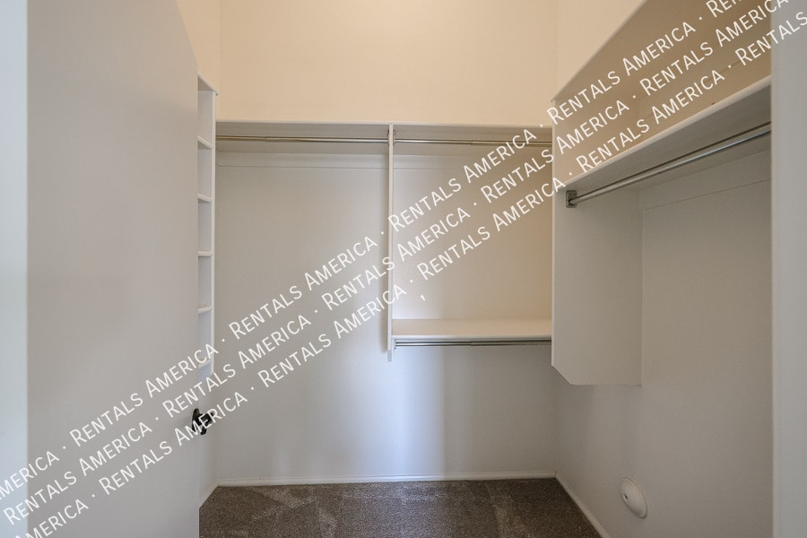 Building Photo - 42635 Colby Dr