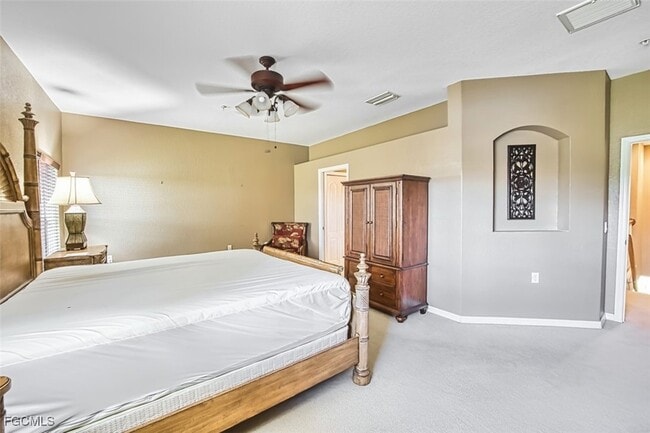 Building Photo - 3211 Cottonwood Bend