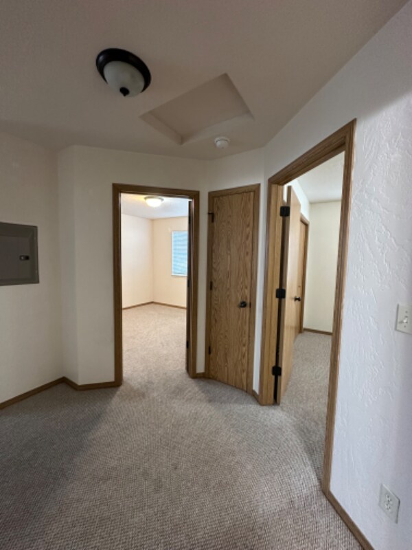 Building Photo - 33 Appleway Dr
