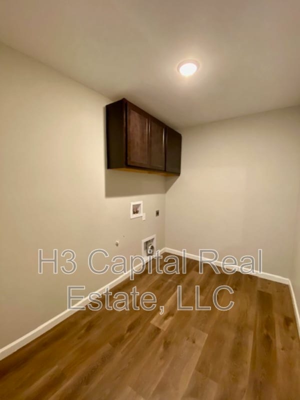 Building Photo - 2518 London Ln