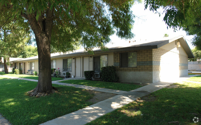 Building Photo - Casa Corona