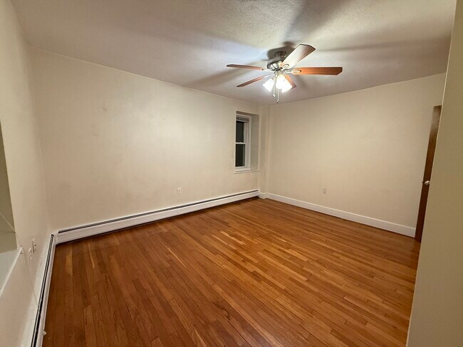 Building Photo - 7 Mt Vernon St