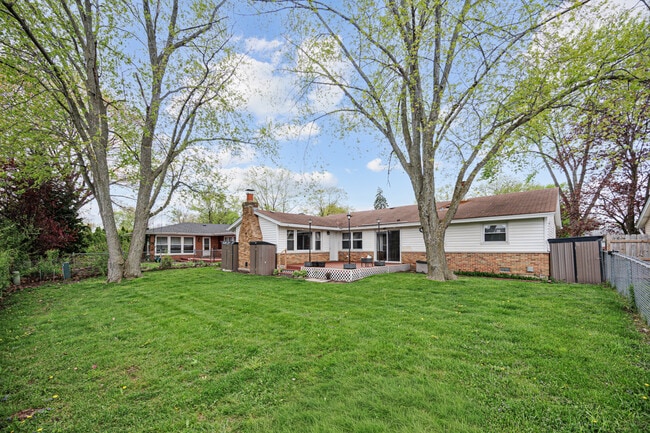 Building Photo - 15 Wildwood Rd