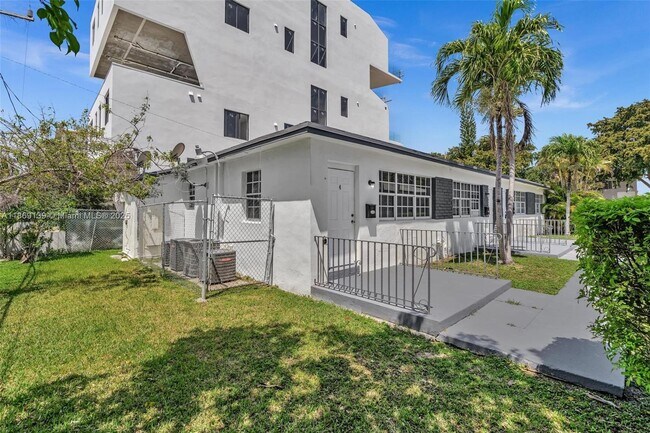 Building Photo - 750 84th St