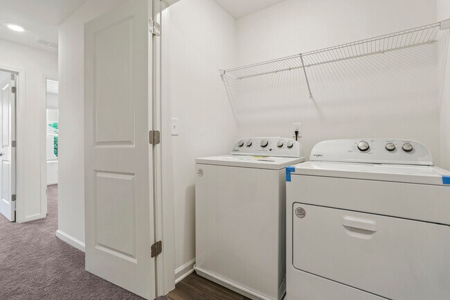 Building Photo - 2660 Senegal Wy