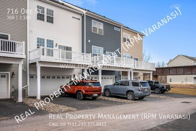 Building Photo - 716 Ore St