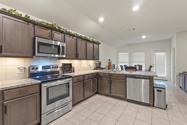 Building Photo - 1013 Emerald Dr