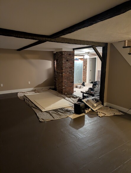 Building Photo - 55 Donald St