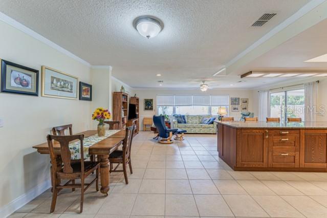 Building Photo - 13940 Joyce Dr