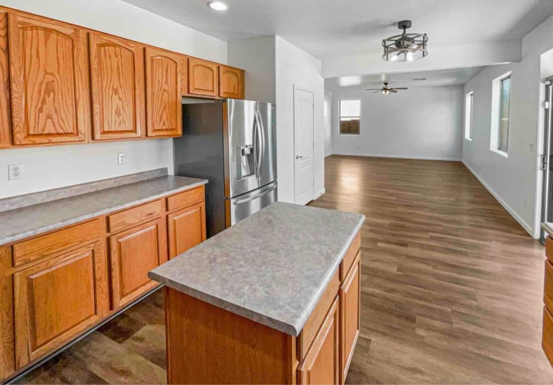 Building Photo - 7214 W St Charles Ave