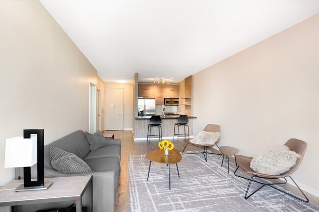 Building Photo - 99 Battery Pl