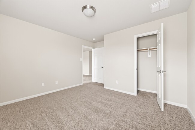 Building Photo - 21514 Venture Park Dr