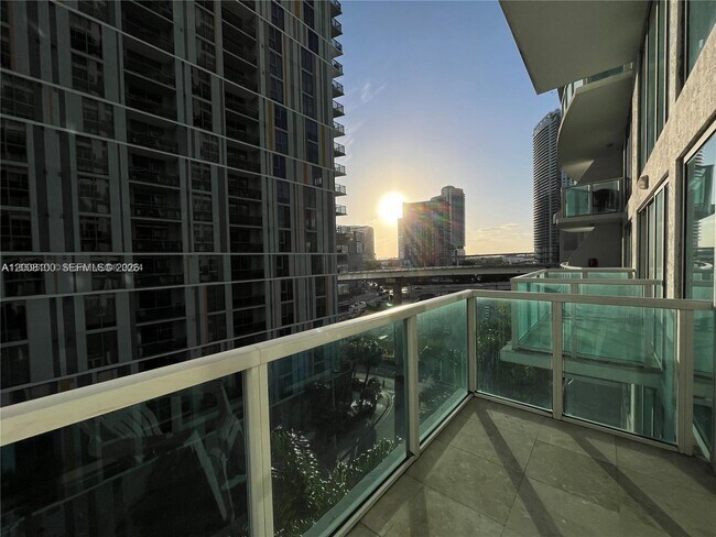 Building Photo - 41 SE 5th St