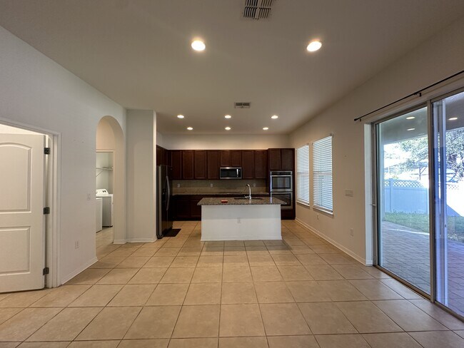 Building Photo - 6836 Trellis Vine Loop