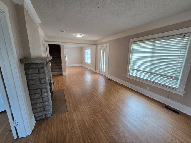 Building Photo - large three bedroom house with extra living space and finished basement