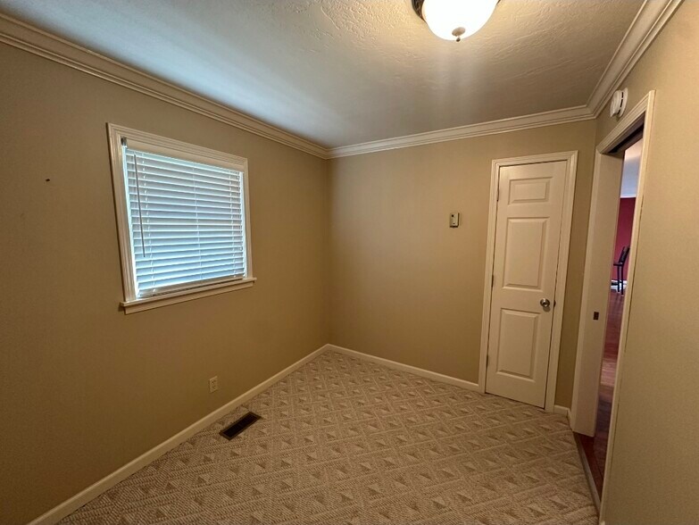 Bedroom 3 - 12294 Highway 45