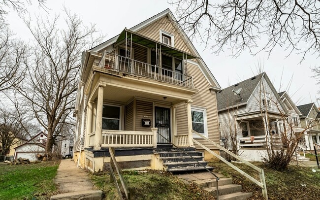 Building Photo - 2955 N 17th St