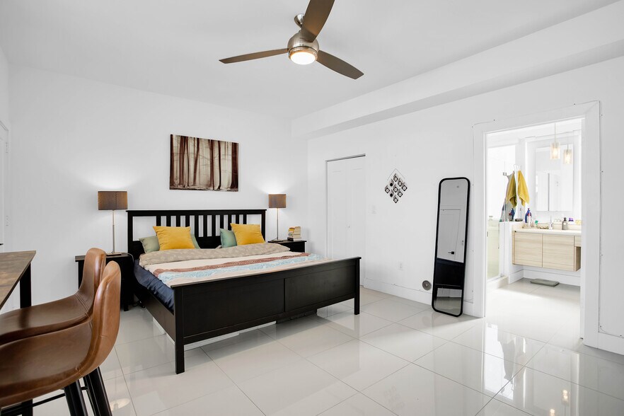 Building Photo - 87 N Shore Dr