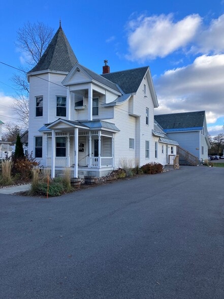 Building Photo - 53 Main St