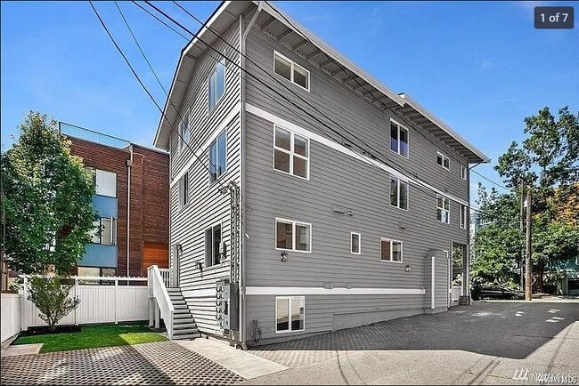 Building Photo - Modern Apartments in Prime Queen Anne Loca...