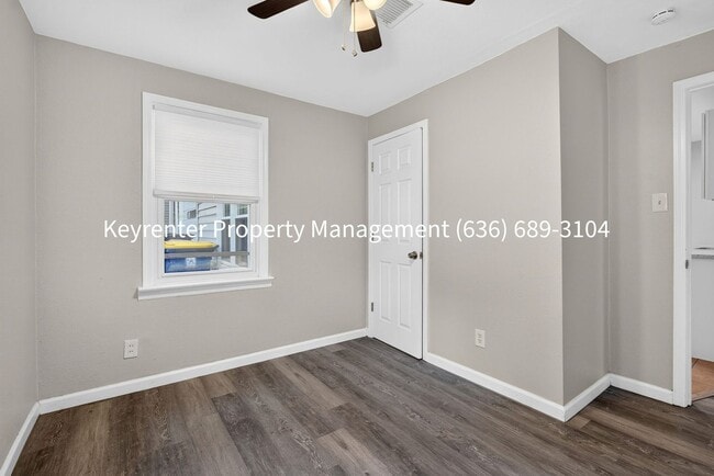 Building Photo - Fully Renovated 2BR/1BA Home for Rent