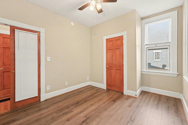 Building Photo - 222 Sterrett Ave