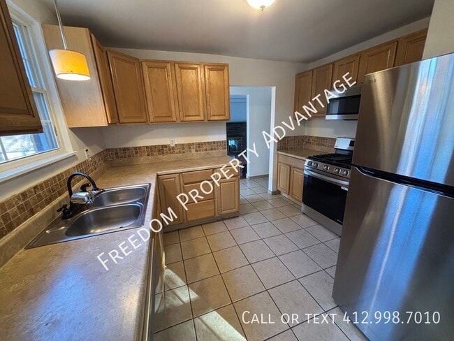 Building Photo - 2642 Mt Royal Rd