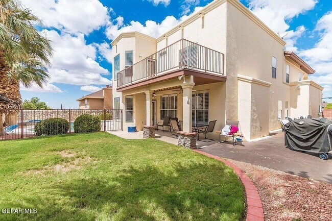 Building Photo - 6032 Ojo De Agua Dr