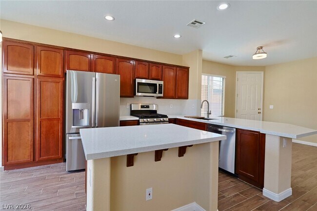 Building Photo - 340 Sweet Sugar Pine Dr