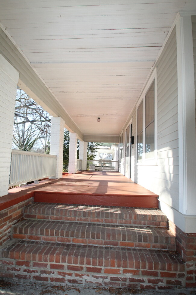 Building Photo - Exclusively Offered by Muse Realty, LLC