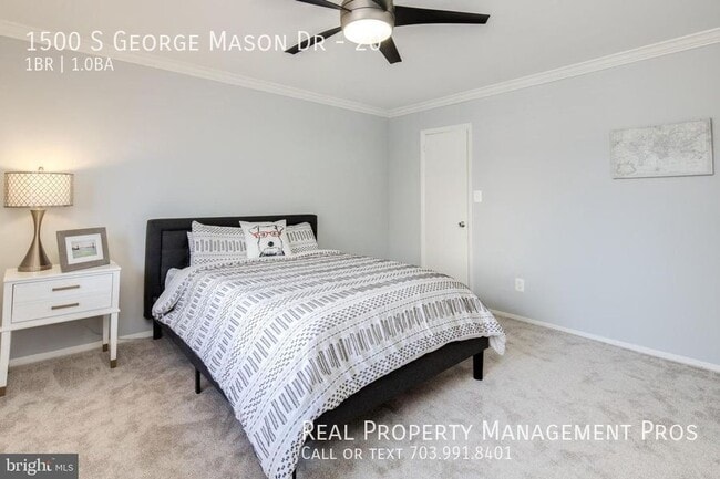 Building Photo - 1500 S George Mason Dr