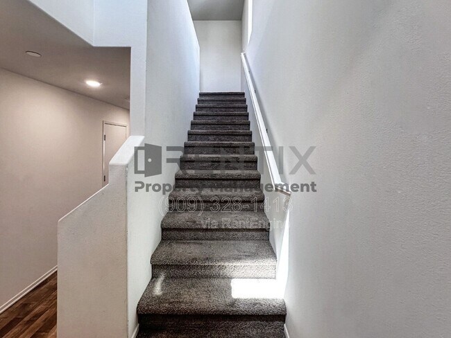 Building Photo - 28635 Matador Rd