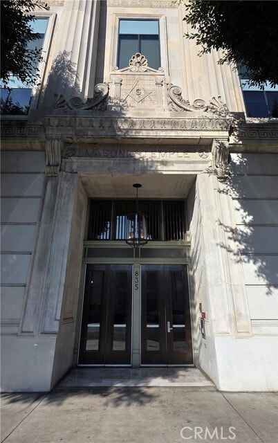 Building Photo - 835 Locust Ave