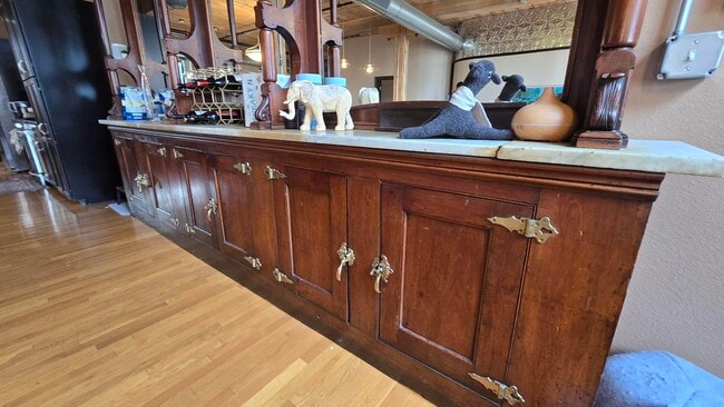 Building Photo - 602 S 9th St