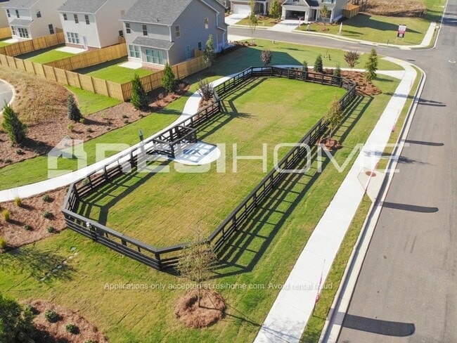 Building Photo - 59 Water Lily Wy