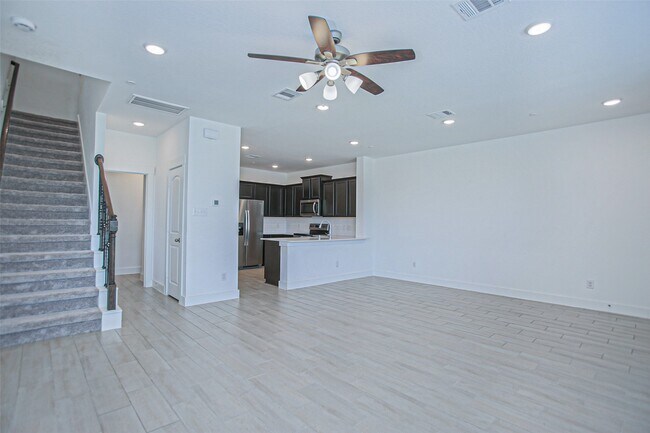 Building Photo - 2234 Memory Oaks Dr