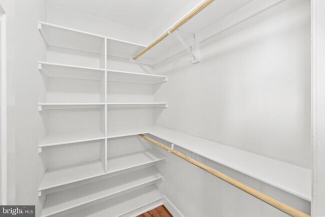 Building Photo - 46564 Hampshire Station Dr