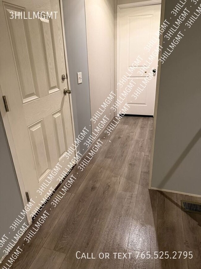 Building Photo - 5600 W Kilgore Ave