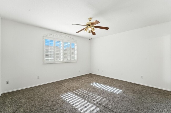 Building Photo - Resort-Style Living in Sunbird Golf Resort...
