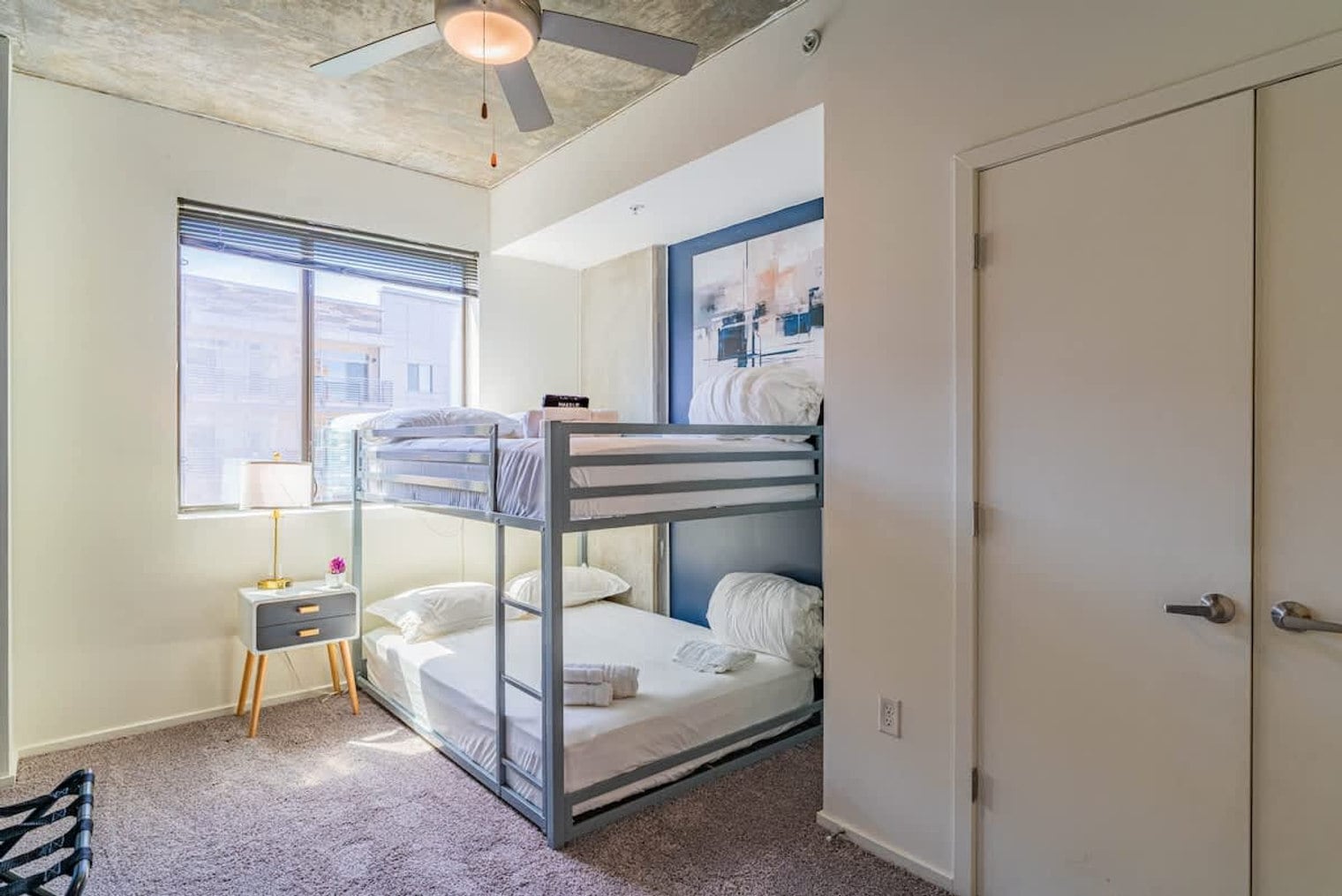 Building Photo - 333 E Roosevelt St