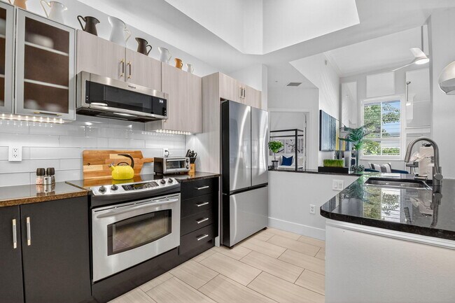 Building Photo - 600 S Dixie Hwy