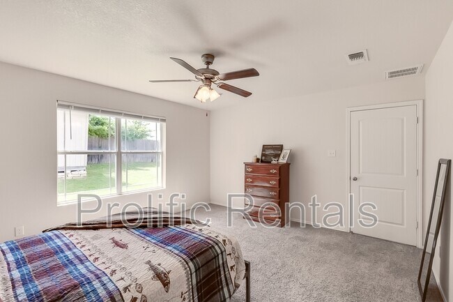 Building Photo - 5102 Screaming Eagle Cir