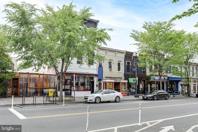 Building Photo - 1605 7th St NW