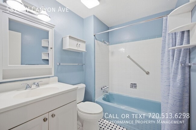 Building Photo - 5876 W Canyon Ave